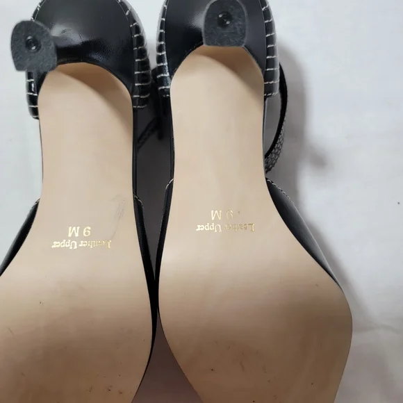 J. Renee Black White Stitching Ankle Strap Pumps Women's Size US 9 M Witch Toe - Picture 6 of 8